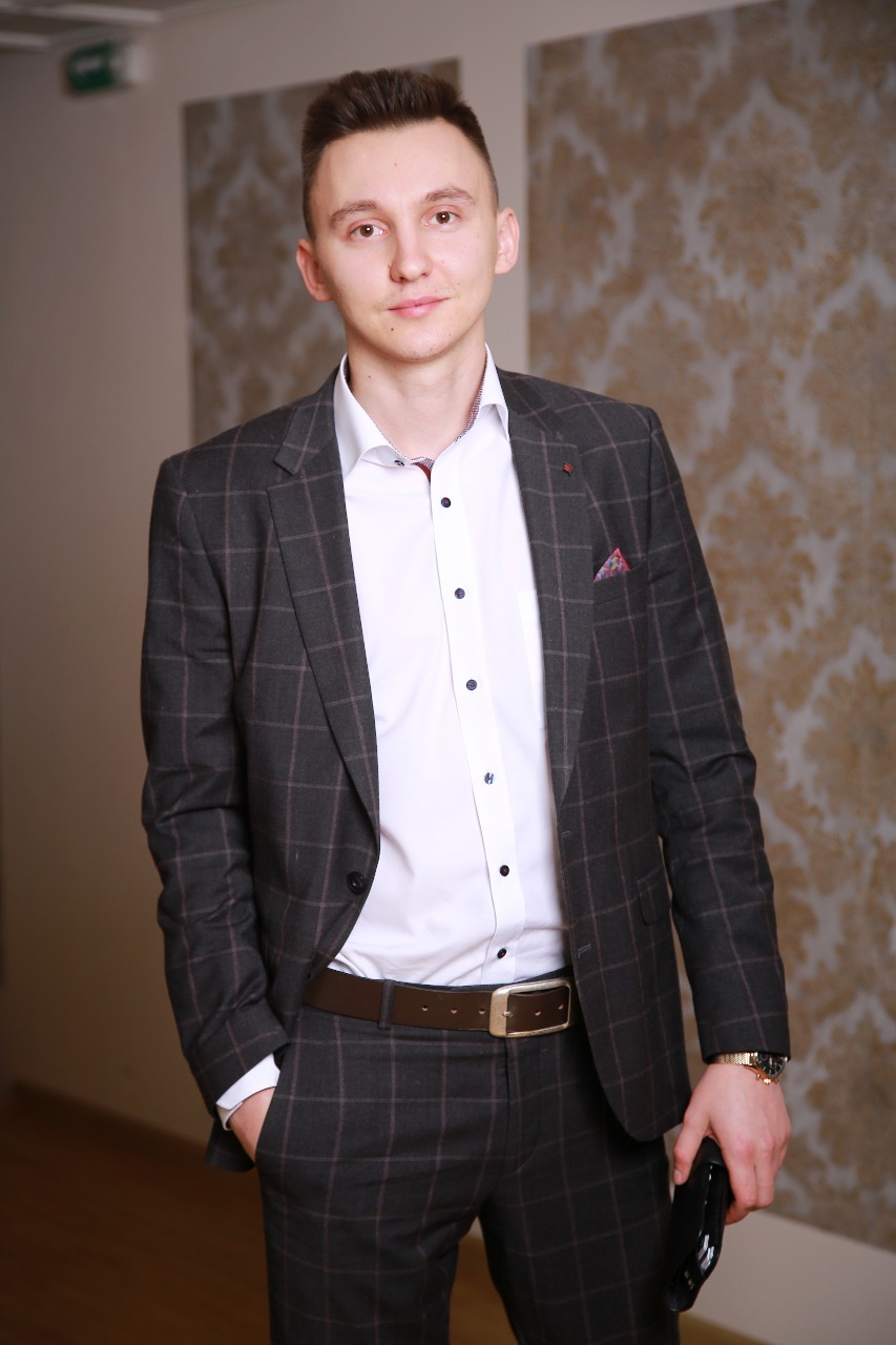 Никита Лобанов — Биография 
